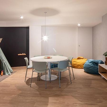 Apartamentos Forum Ceao Луго Екстериор снимка