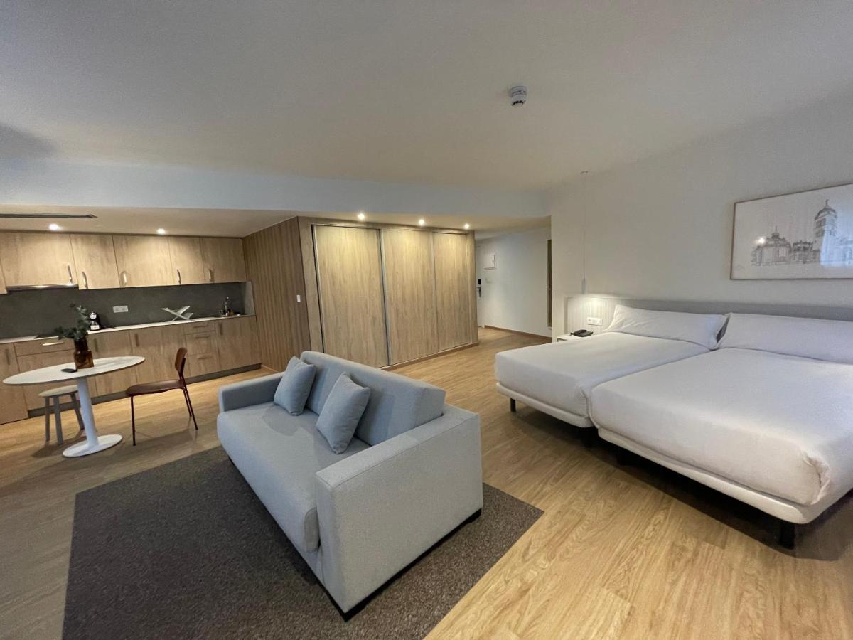 Apartamentos Forum Ceao Луго Екстериор снимка
