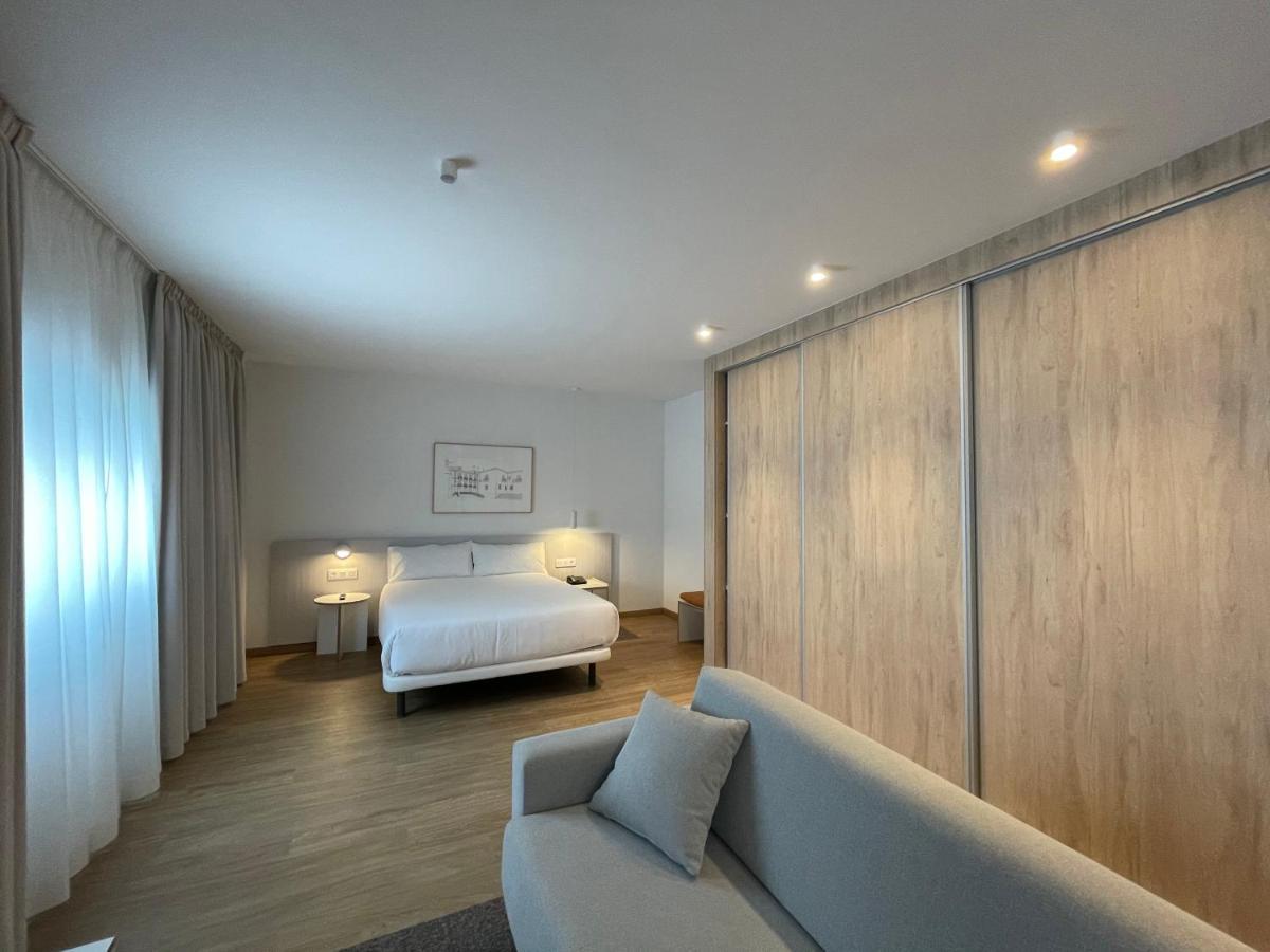 Apartamentos Forum Ceao Луго Екстериор снимка