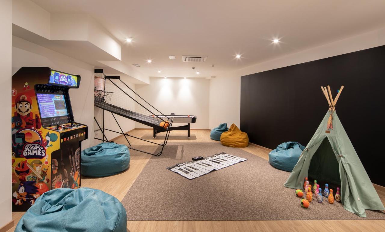 Apartamentos Forum Ceao Луго Екстериор снимка