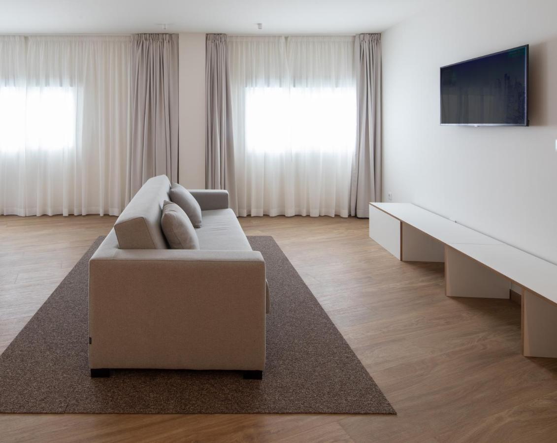 Apartamentos Forum Ceao Луго Екстериор снимка