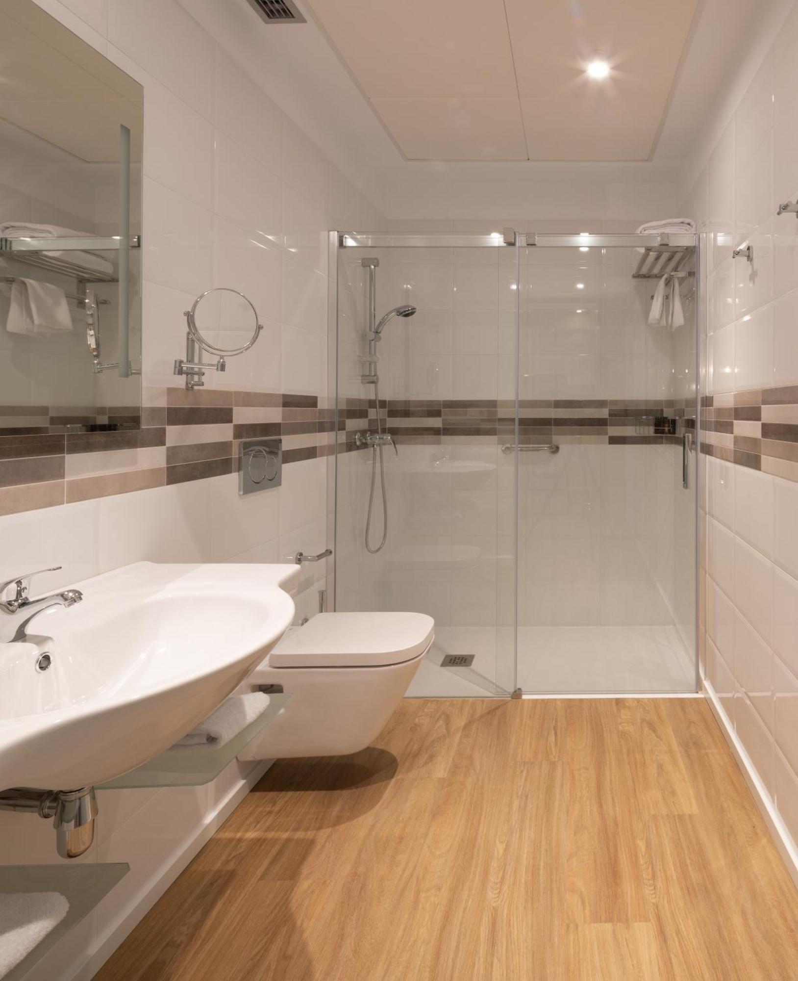 Apartamentos Forum Ceao Луго Екстериор снимка